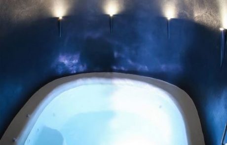 The indoor hot tub of Dana Villas Honeymoon Pool Villa