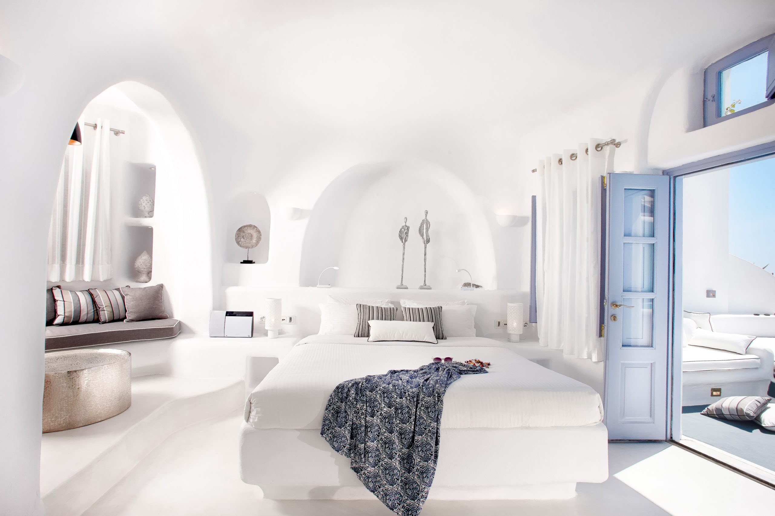 INFINITY SUITES