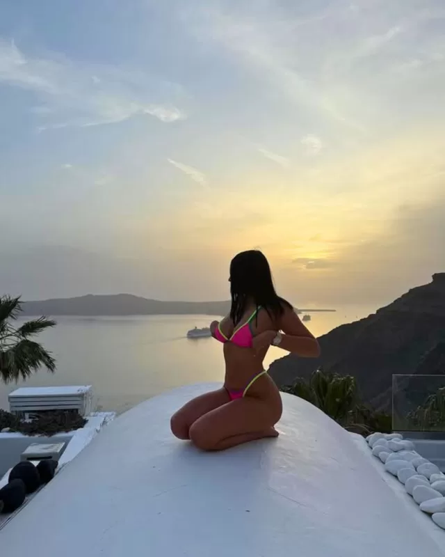 No filter needed when the light hits like this ☀️

📷 @evelina_bethani

#danavillas #danavillassantorini #danavillasinfinitysuites #santorini #santorinigreece #summer #summervibes #luxurytravel #luxury #greece #pool #paradise #dreamvacation #InfinitySuites #VacationGoals #TravelInspiration #BeautifulDestinations #Relaxation #TravelVlog #LuxuryGetaway #DestinationParadise #IncredibleViews #SereneEscapes  #luxuryaccommodation